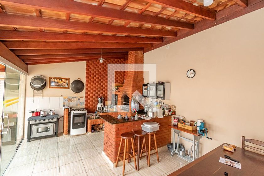 Casa à Venda - Centro, 4 Quartos,  198 m2 em , Campinas - sp | SoloBR