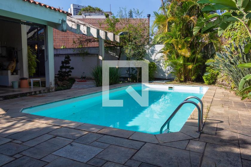 Casa, 4 quartos, 315 m² - Foto 46