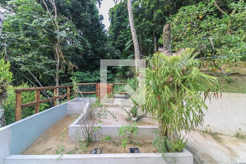 Casa, 2 quartos, 650 m² - Foto 48