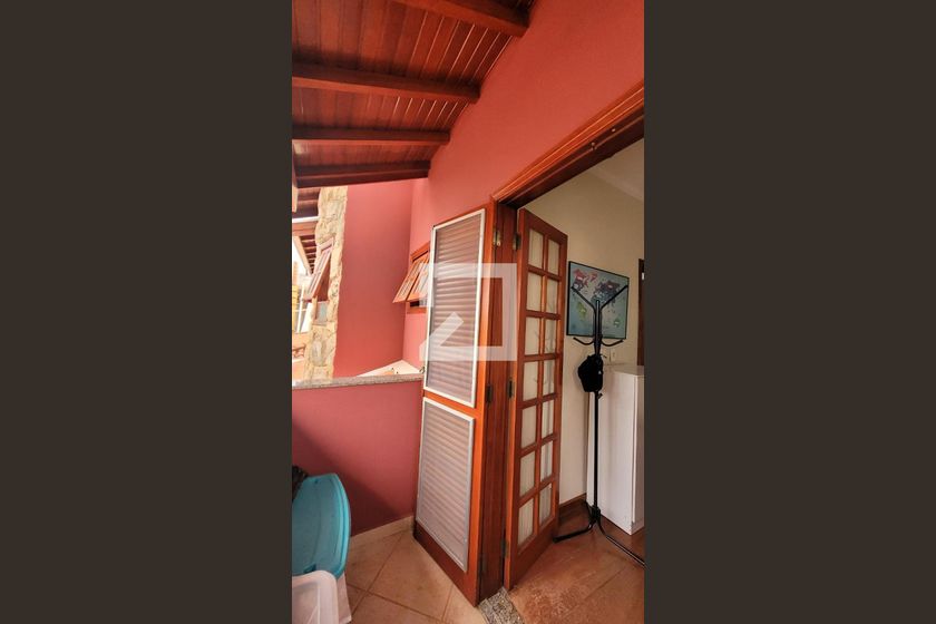Casa à Venda - Nova Campinas, 4 Quartos,  300 m2 em , Campinas - sp | SoloBR