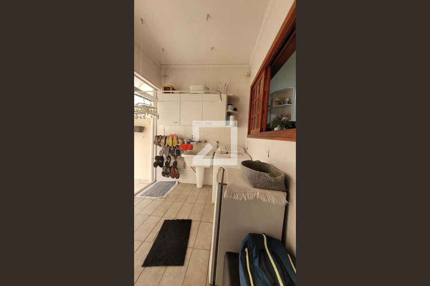 Casa à Venda - Nova Campinas, 4 Quartos,  300 m2 em , Campinas - sp | SoloBR