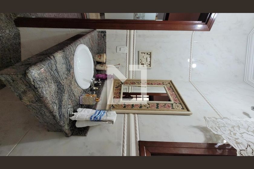 Casa à Venda - Nova Campinas, 4 Quartos,  300 m2 em , Campinas - sp | SoloBR