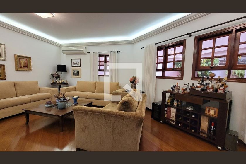 Casa à Venda - Nova Campinas, 4 Quartos,  300 m2 em , Campinas - sp | SoloBR