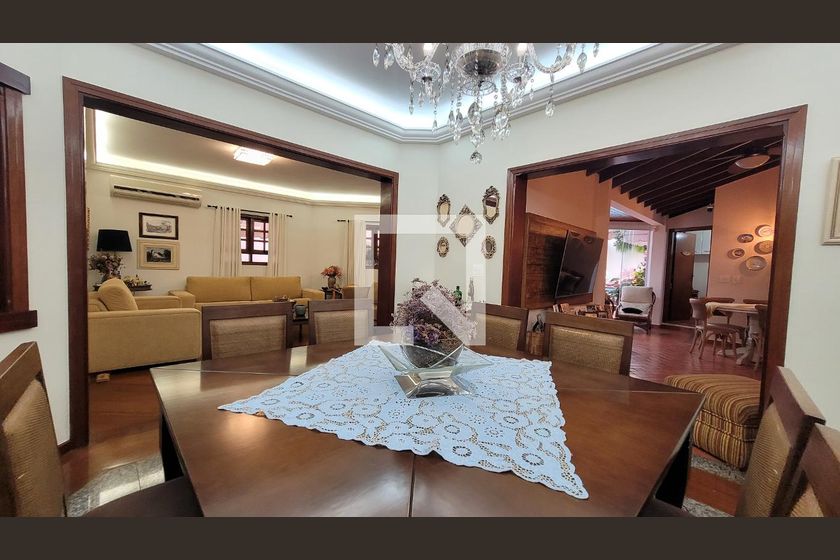 Casa à Venda - Nova Campinas, 4 Quartos,  300 m2 em , Campinas - sp | SoloBR