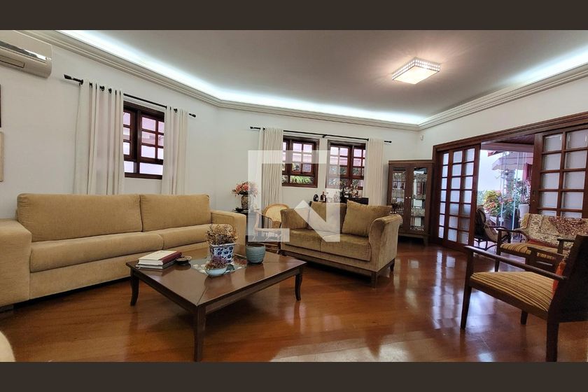 Casa à Venda - Nova Campinas, 4 Quartos,  300 m2 em , Campinas - sp | SoloBR