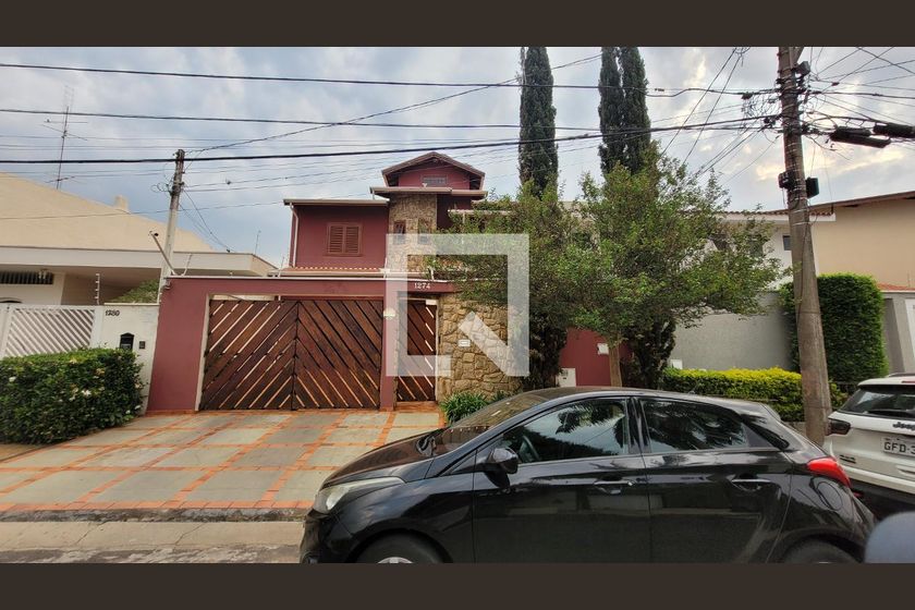 Casa à Venda - Nova Campinas, 4 Quartos,  300 m2 em , Campinas - sp | SoloBR