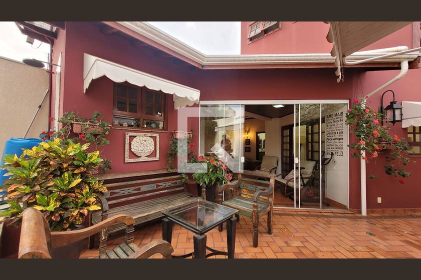 Casa à Venda - Nova Campinas, 4 Quartos,  300 m2 em , Campinas - sp | SoloBR