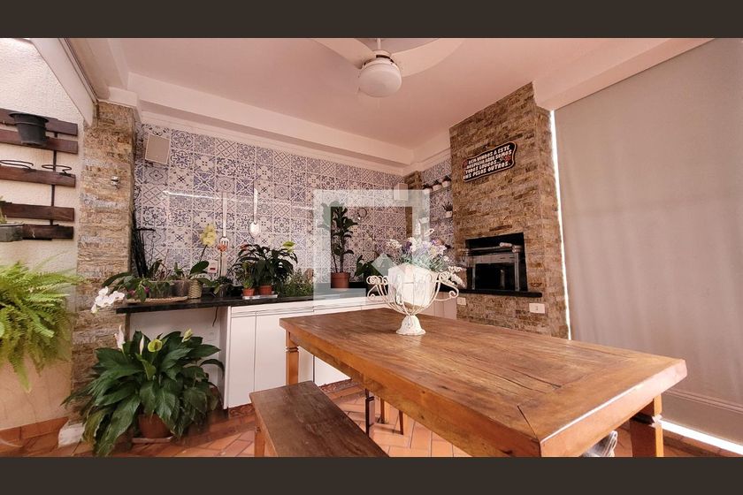 Casa à Venda - Nova Campinas, 4 Quartos,  300 m2 em , Campinas - sp | SoloBR