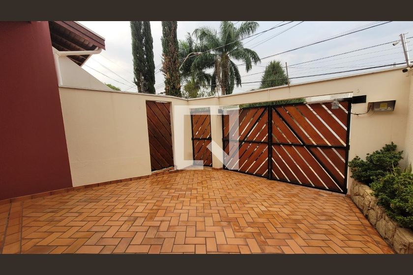 Casa à Venda - Nova Campinas, 4 Quartos,  300 m2 em , Campinas - sp | SoloBR