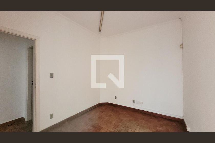 Casa à Venda - Bosque, 3 Quartos,  300 m2 em , Campinas - sp | SoloBR