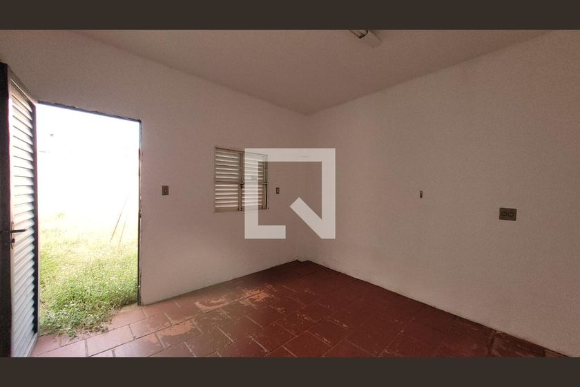 Casa à Venda - Bosque, 3 Quartos,  300 m2 em , Campinas - sp | SoloBR