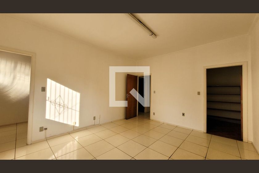 Casa à Venda - Bosque, 3 Quartos,  300 m2 em , Campinas - sp | SoloBR