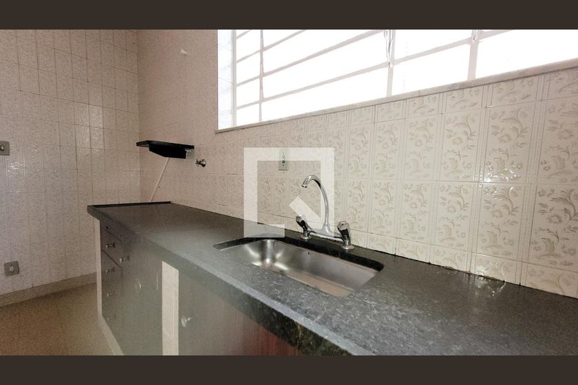 Casa à Venda - Bosque, 3 Quartos,  300 m2 em , Campinas - sp | SoloBR