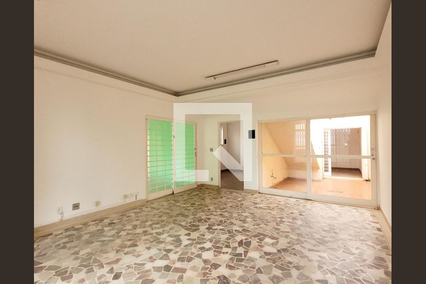 Casa à Venda - Bosque, 3 Quartos,  300 m2 em , Campinas - sp | SoloBR