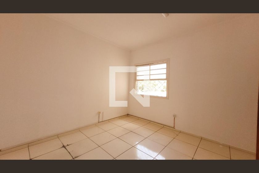 Casa à Venda - Bosque, 3 Quartos,  300 m2 em , Campinas - sp | SoloBR