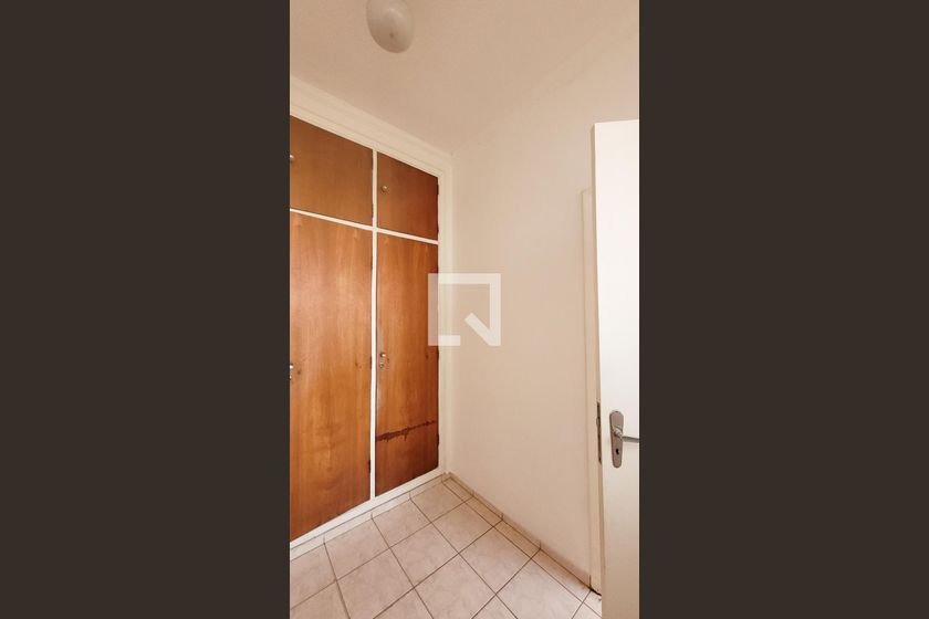 Casa à Venda - Bosque, 3 Quartos,  300 m2 em , Campinas - sp | SoloBR