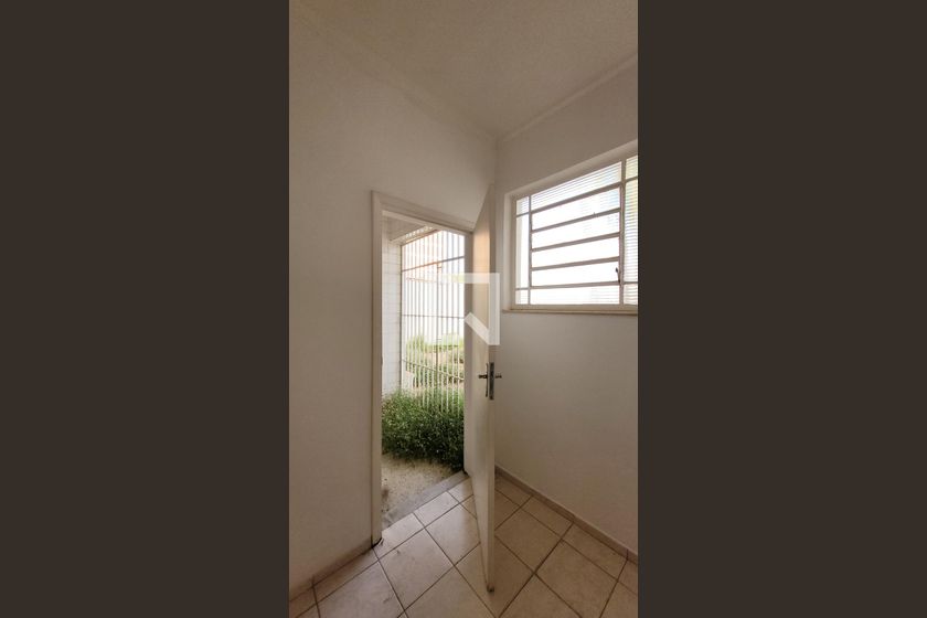 Casa à Venda - Bosque, 3 Quartos,  300 m2 em , Campinas - sp | SoloBR