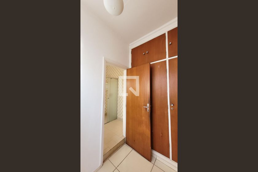 Casa à Venda - Bosque, 3 Quartos,  300 m2 em , Campinas - sp | SoloBR