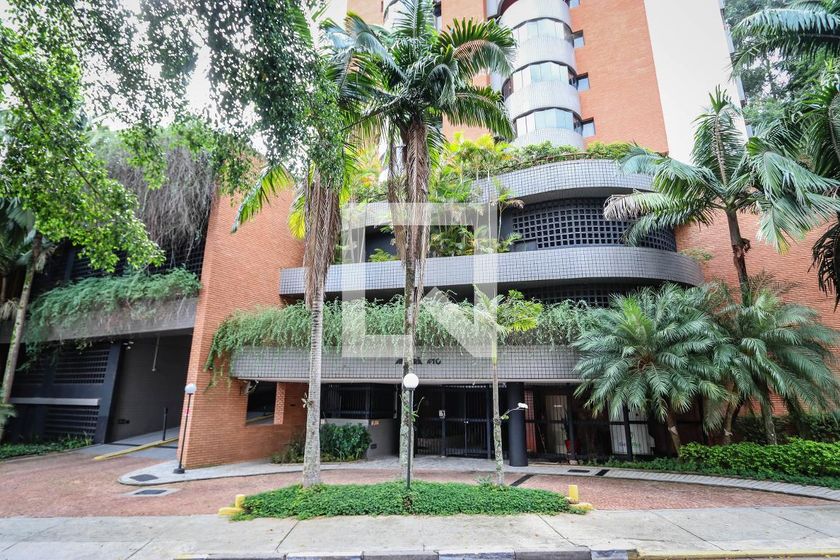 Apartamento, 3 quartos, 220 m² - Foto 175