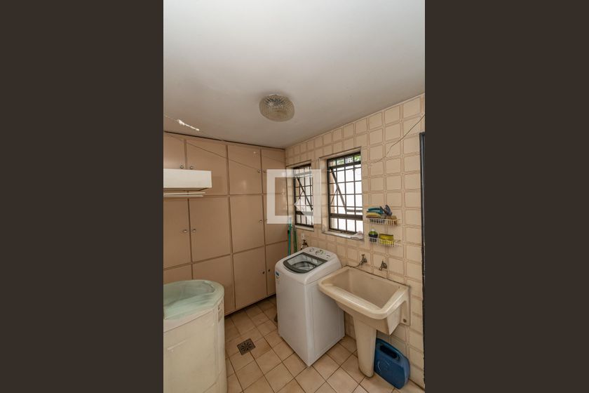 Casa à Venda - Nova Campinas, 4 Quartos,  278 m2 em , Campinas - sp | SoloBR