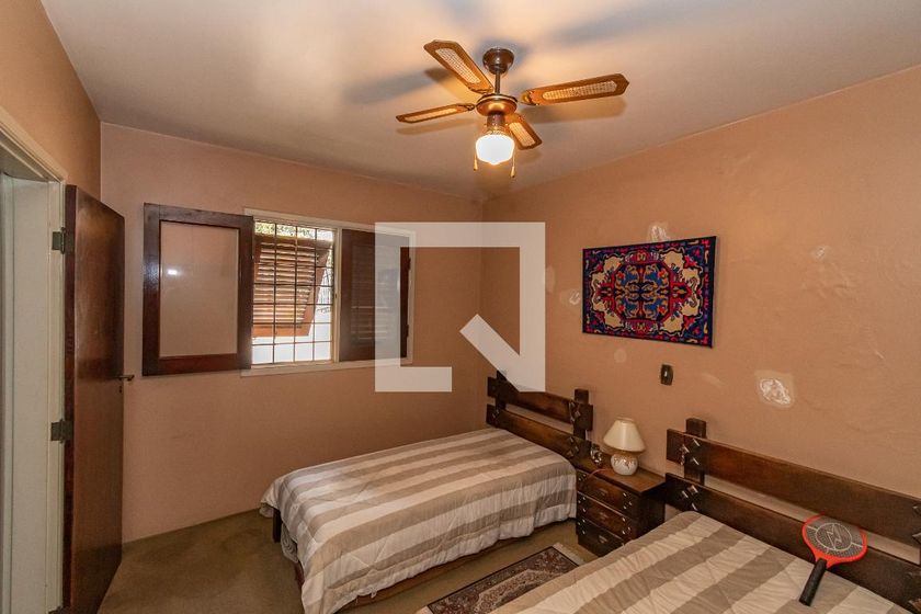 Casa à Venda - Nova Campinas, 4 Quartos,  278 m2 em , Campinas - sp | SoloBR