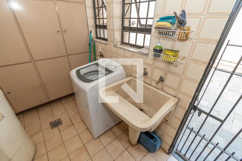 Casa à Venda - Nova Campinas, 4 Quartos,  278 m2 em , Campinas - sp | SoloBR