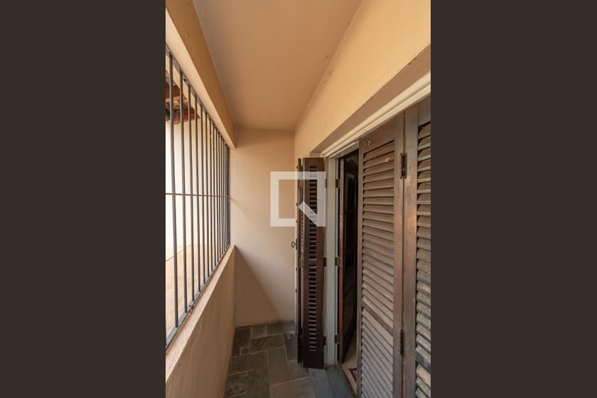 Casa à Venda - Nova Campinas, 4 Quartos,  278 m2 em , Campinas - sp | SoloBR