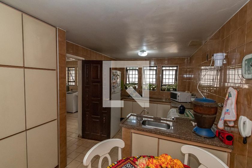Casa à Venda - Nova Campinas, 4 Quartos,  278 m2 em , Campinas - sp | SoloBR