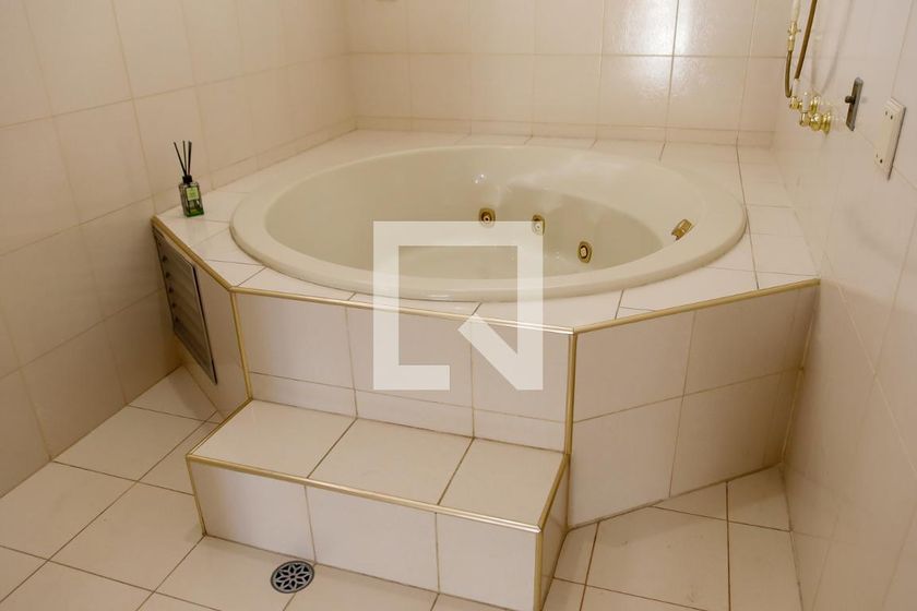 Casa, 6 quartos, 270 m² - Foto 79