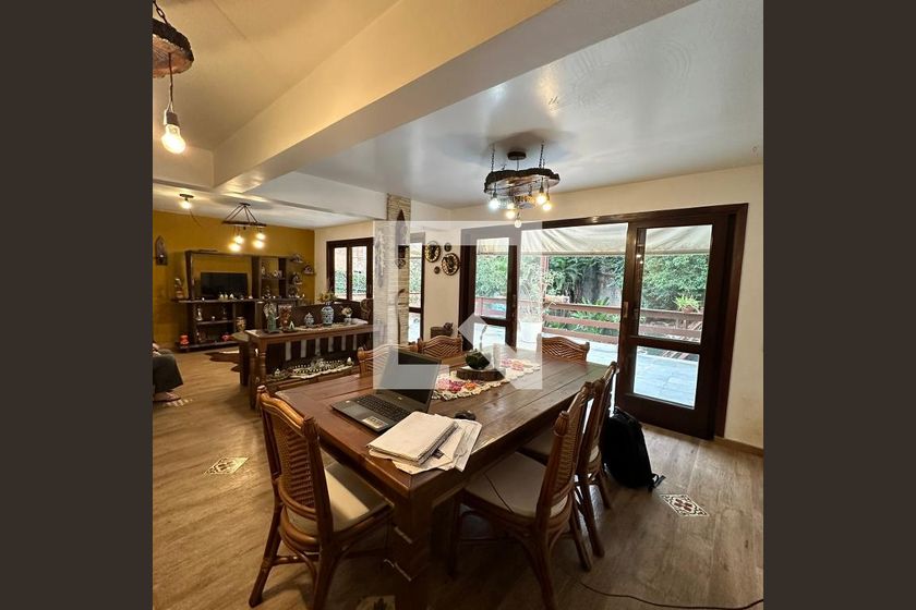 Casa, 8 quartos, 450 m² - Foto 3