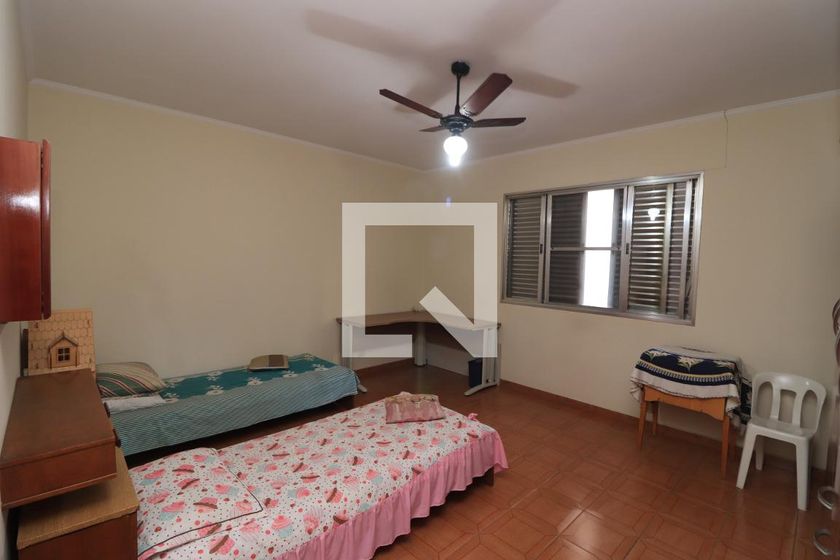 Casa, 3 quartos, 200 m² - Foto 8