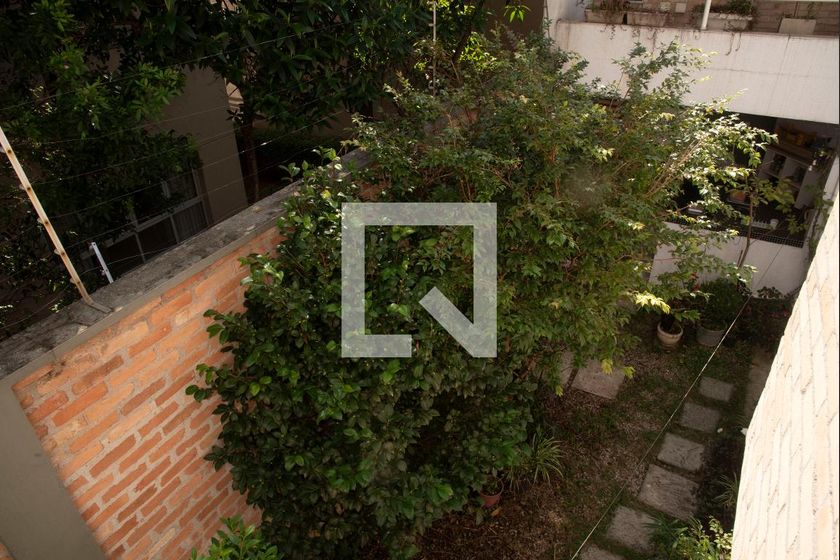 Casa, 3 quartos, 240 m² - Foto 13