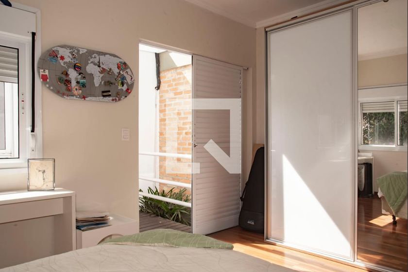 Casa, 3 quartos, 240 m² - Foto 33