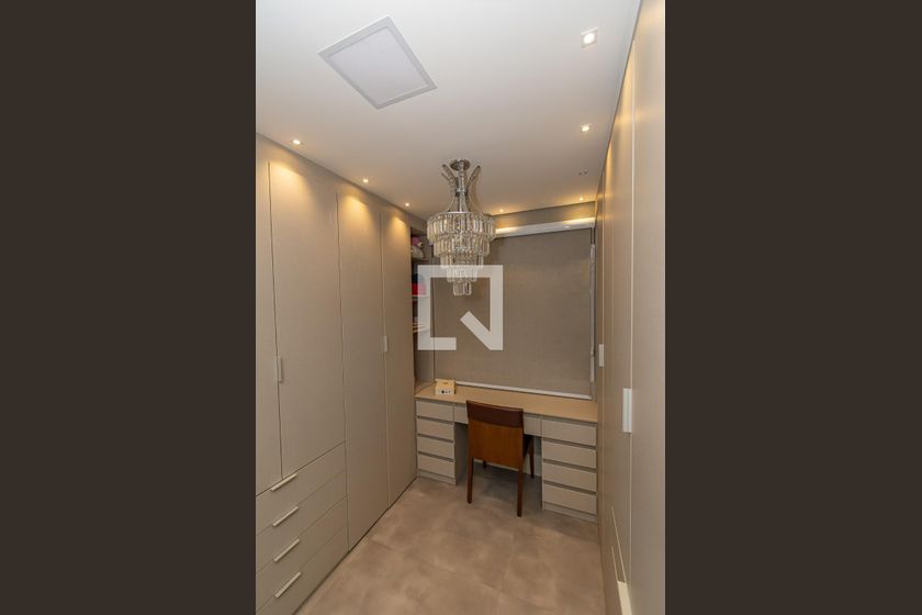 Apartamento à Venda - Taquaral, 4 Quartos,  189 m2 em , Campinas - sp | SoloBR