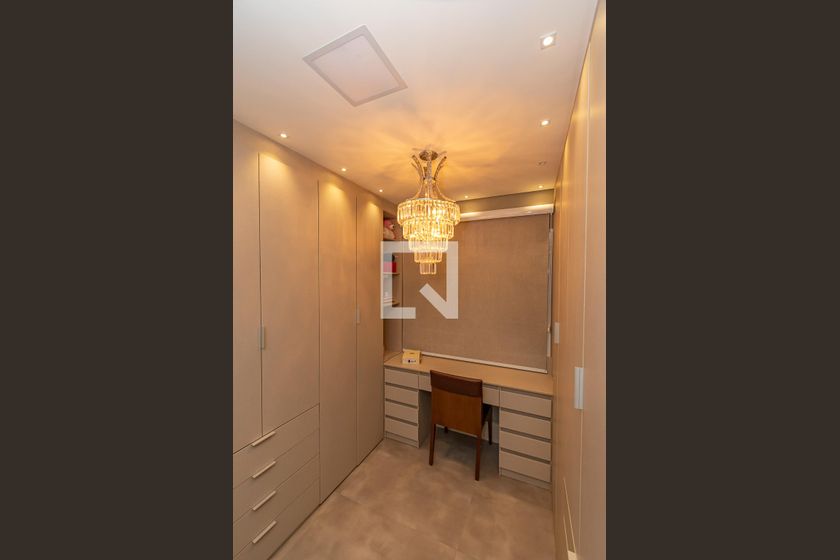 Apartamento à Venda - Taquaral, 4 Quartos,  189 m2 em , Campinas - sp | SoloBR