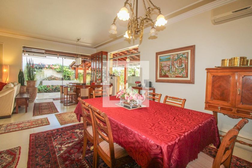 Casa à Venda - Nova Campinas, 5 Quartos,  525 m2 em , Campinas - sp | SoloBR