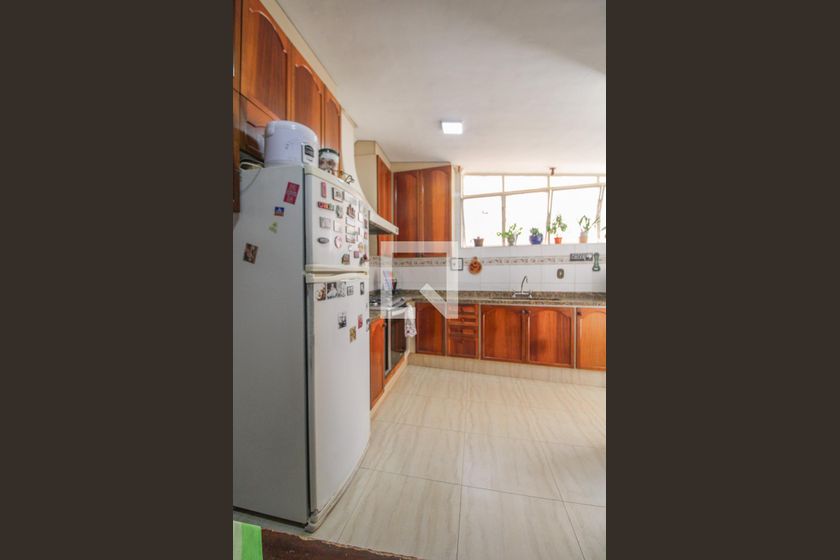 Casa à Venda - Nova Campinas, 3 Quartos,  350 m2 em , Campinas - sp | SoloBR