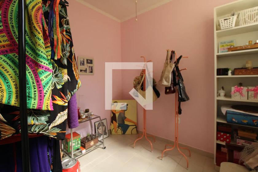 Casa à Venda - Nova Campinas, 3 Quartos,  350 m2 em , Campinas - sp | SoloBR