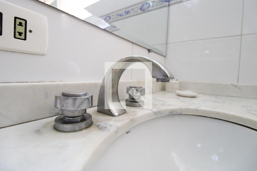 Casa à Venda - Nova Campinas, 3 Quartos,  350 m2 em , Campinas - sp | SoloBR