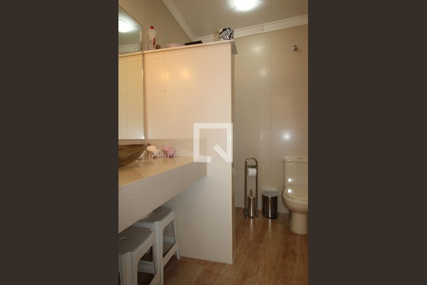 Casa à Venda - Nova Campinas, 3 Quartos,  350 m2 em , Campinas - sp | SoloBR