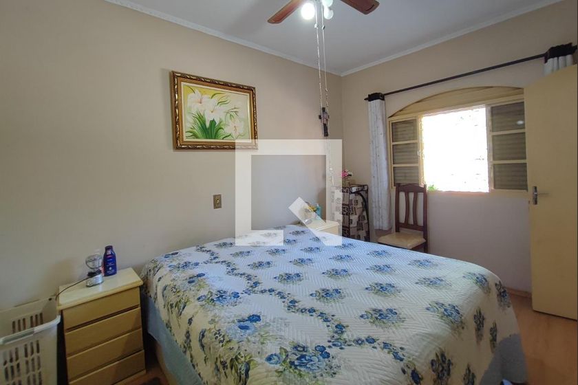 Casa à Venda - Jardim do Lago, 4 Quartos,  208 m2 em , Campinas - sp | SoloBR