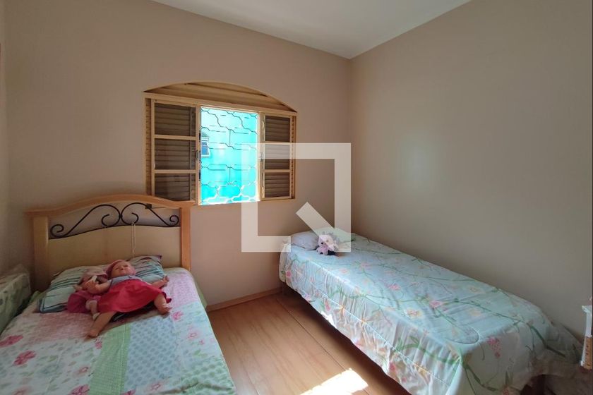 Casa à Venda - Jardim do Lago, 4 Quartos,  208 m2 em , Campinas - sp | SoloBR