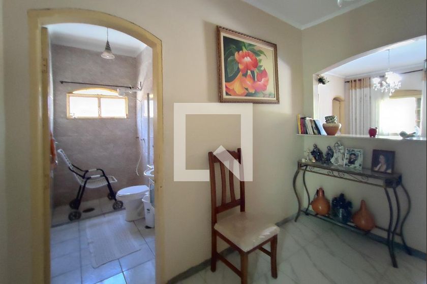 Casa à Venda - Jardim do Lago, 4 Quartos,  208 m2 em , Campinas - sp | SoloBR
