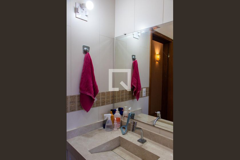 Casa à Venda - Mansões Santo Antônio, 2 Quartos,  180 m2 em , Campinas - sp | SoloBR