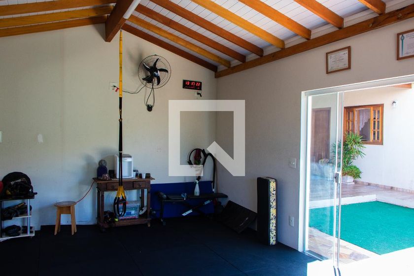 Casa à Venda - Mansões Santo Antônio, 2 Quartos,  180 m2 em , Campinas - sp | SoloBR