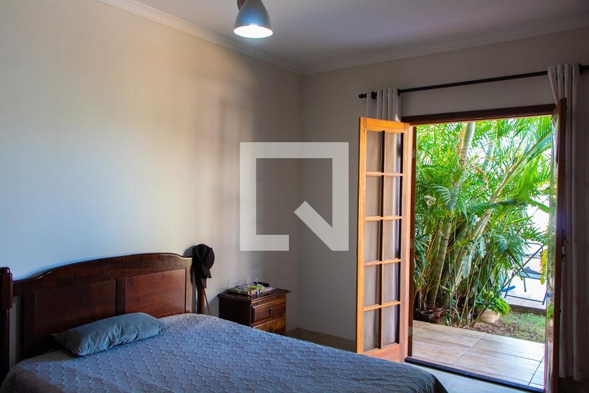 Casa à Venda - Mansões Santo Antônio, 2 Quartos,  180 m2 em , Campinas - sp | SoloBR