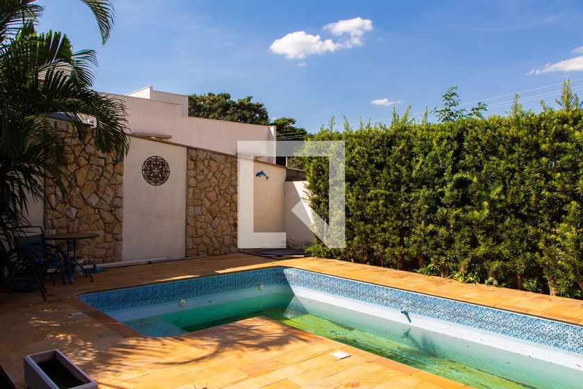 Casa à Venda - Mansões Santo Antônio, 2 Quartos,  180 m2 em , Campinas - sp | SoloBR