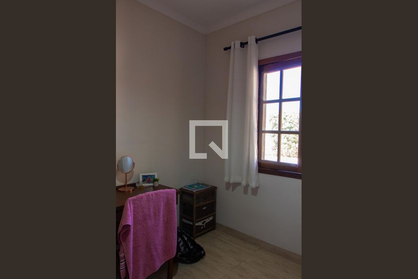 Casa à Venda - Mansões Santo Antônio, 2 Quartos,  180 m2 em , Campinas - sp | SoloBR
