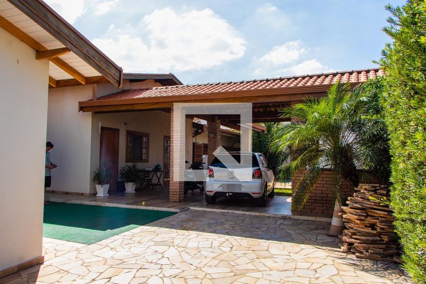 Casa à Venda - Mansões Santo Antônio, 2 Quartos,  180 m2 em , Campinas - sp | SoloBR