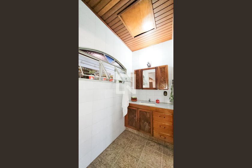 Casa à Venda - Jardim Flamboyant, 3 Quartos,  230 m2 em , Campinas - sp | SoloBR